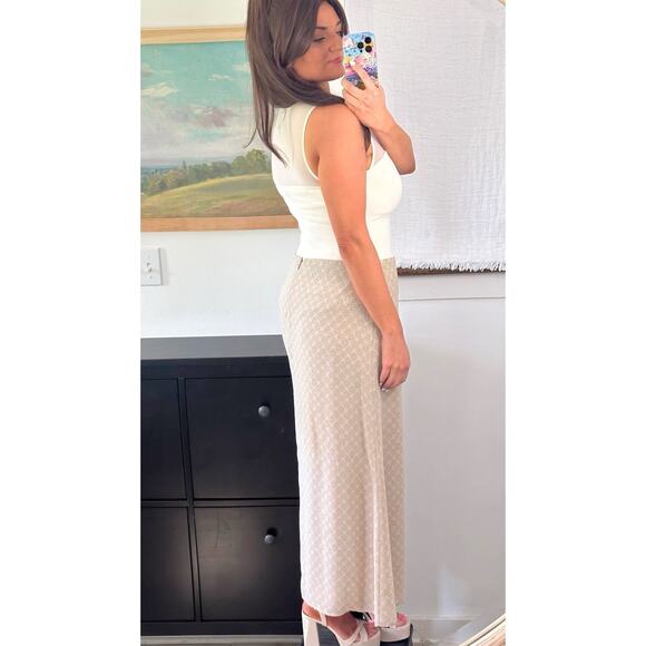 Vintage Express Size 9/10 Tan Chiffon Maxi Skirt - Picture 2 of 7